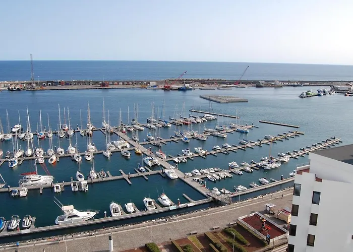 Atlantic Tower - Free Parking Apartment *